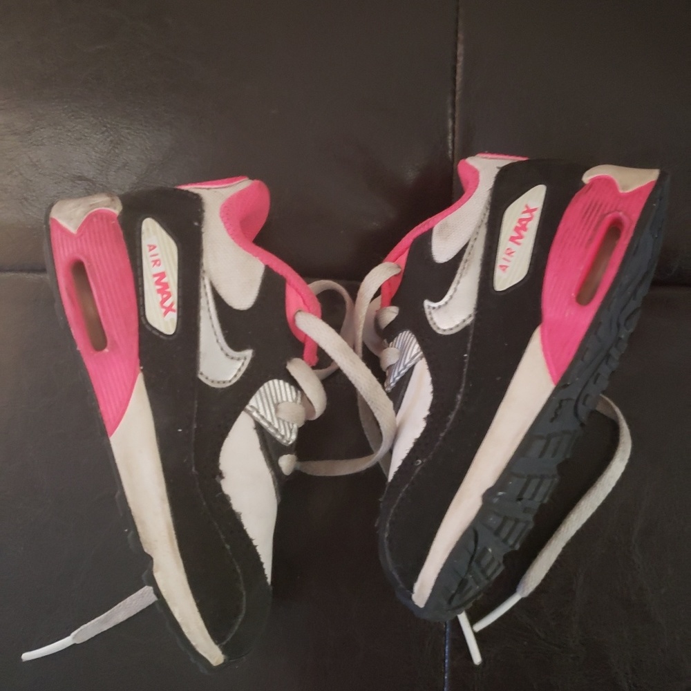 Air Max - Picture 2 of 5